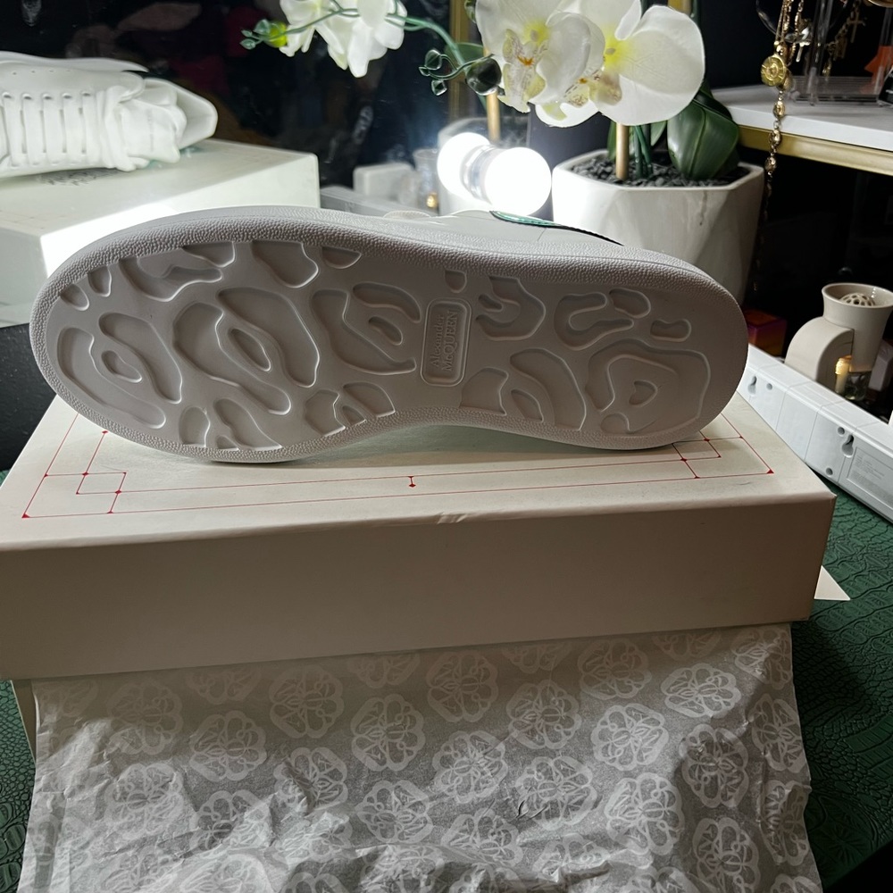 Alexander McQueen sneakers - Authentic sneakers !! - Picture 4 of 7